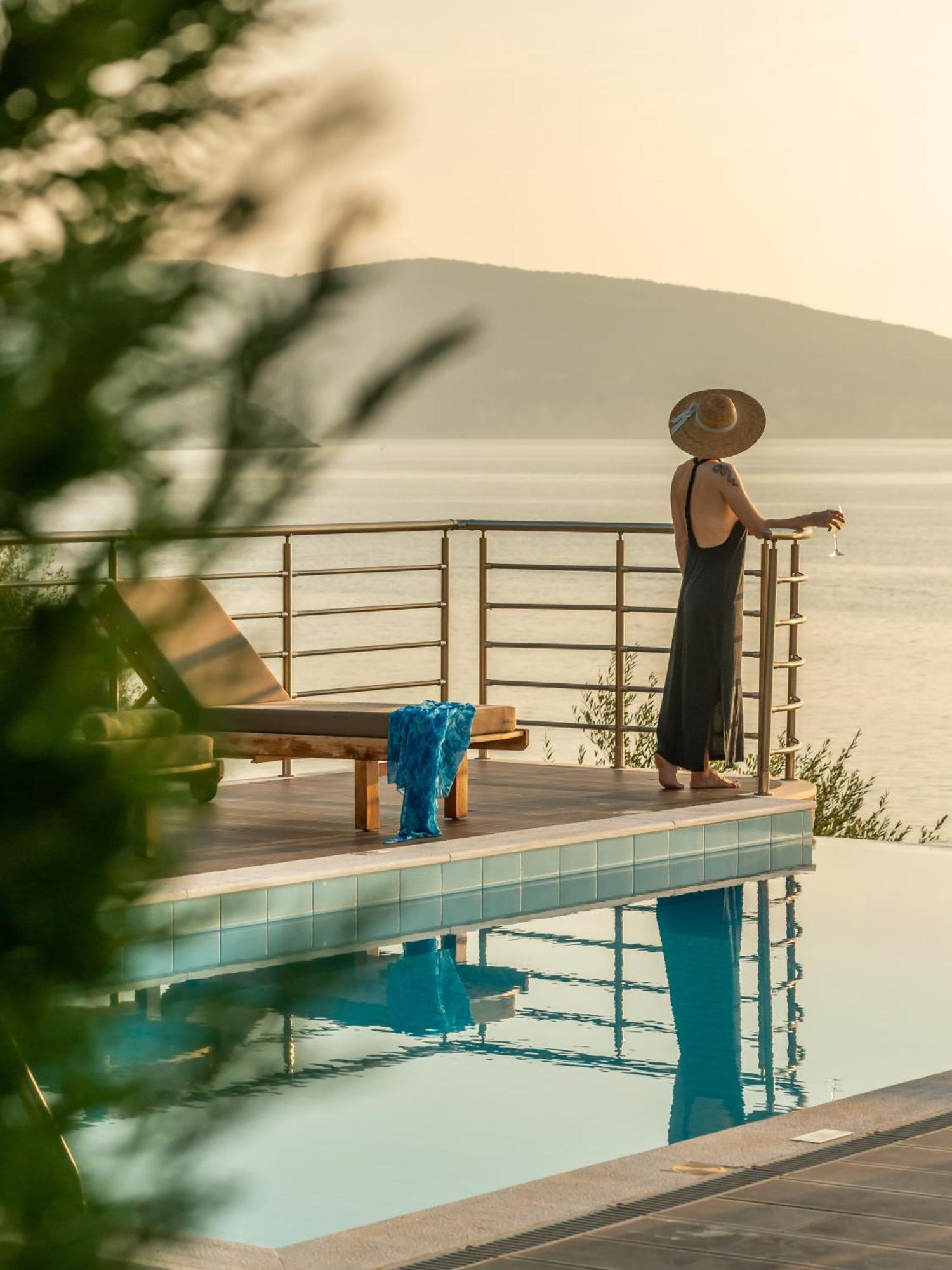 Iris Villas Lefkada - Marine Villa With Private Sea Access Sivota  Exterior photo